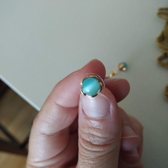 Larimar stud earrings from Dominican Republic - Picture 3 of 3